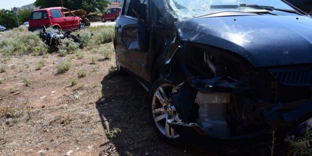 Πιερία: Νεκρός 34χρονος σε τροχαίο – Καρφώθηκε με το όχημά του σε τσιμεντένια περίφραξη