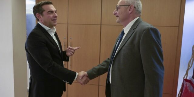 Τσίπρας: Συναντήθηκε με τον πρέσβη του Ισραήλ – Το Παλαιστινιακό στο επίκεντρο