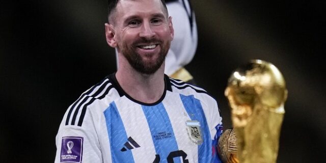Μουντιάλ 2022, Μέσι: Η φωτογραφία με την πολυπόθητη κούπα έσπασε όλα τα ρεκόρ στην ιστορία του Instagram