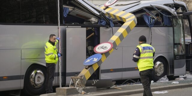 Δυστύχημα στο Βουκουρέστι: “Πάνω από 10 ώρες στο τιμόνι ο οδηγός – Ήταν πολύ προσεκτικός”