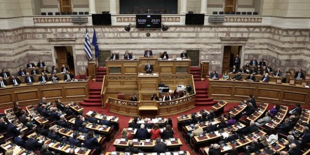 Υπερψηφίστηκε με 156 “ναι” ο προϋπολογισμός του 2023