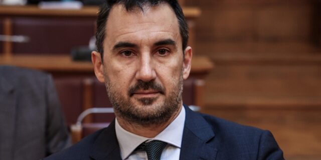 Χαρίτσης: “Πρωτοφανής θεσμική κατρακύλα – Μόνη διέξοδος η προσφυγή στις κάλπες”