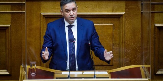 Θέμης Χειμάρας: Στη δημοσιότητα τα κέρδη της επιχείρησής του – Παραδέχθηκε ότι παίρνει δουλειές από το δημόσιο