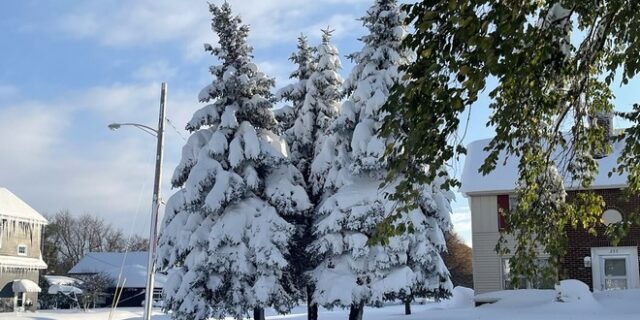 Πώς σχετίζονται οι θερμές γιορτές στην Ελλάδα με τη “θύελλα του αιώνα” στις ΗΠΑ