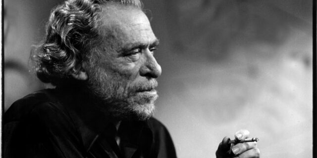 Tσαρλς Μπουκόβσκι: Φιλόσοφος του περιθωρίου ή ποπ καρικατούρα;
