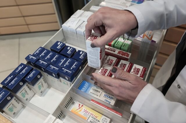 Φαρμακοποιοί: Μόνο το 35% έχει συμπληρώσει κίτρινη κάρτα – Το πρόβλημα με τη συνταγογράφηση