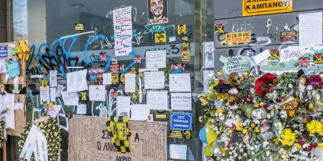 Άλκης Καμπανός – Συγκλονίζει η κατάθεση του φίλου του: “Όταν είδα το δρεπάνι, κοκκάλωσα. Είχα πολλές μαχαιριές”