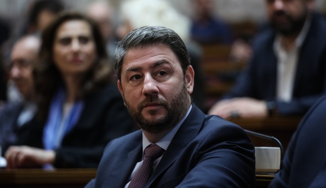 Ανδρουλάκης: “Περιφρόνηση της κοινής λογικής από τον πρωθυπουργό”