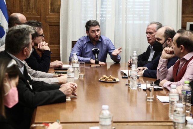 Ανδρουλάκης: Απαράδεκτη η υποβάθμιση των πτυχίων των καλλιτεχνικών σπουδών