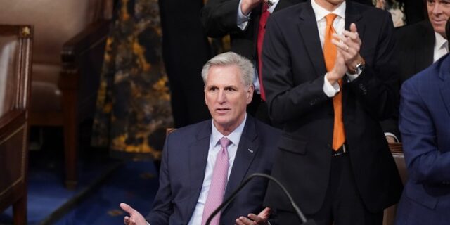 Μακάρθι: Συνεχίζεται το θρίλερ στη Βουλή των Αντιπροσώπων – Άκαρπη και η 14η ψηφοφορία