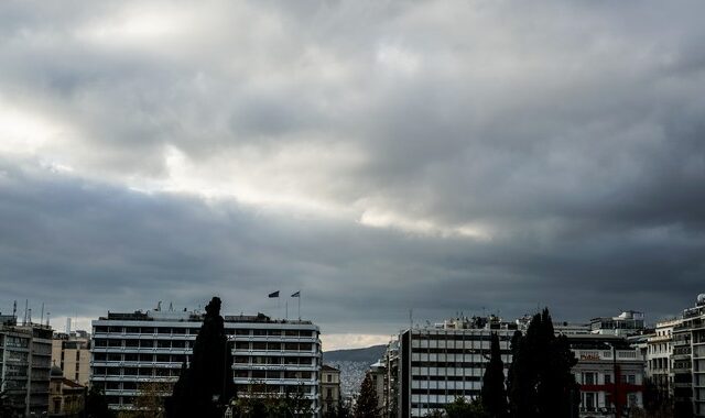 Καιρός Αθήνα: Λίγες νεφώσεις παροδικά αυξημένες