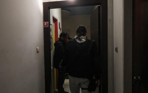 Ιδιοκτήτρια σπιτιού στα Πατήσια: Θέλουν να μάς πετάξουν έξω για χρέος 881 ευρώ στα κοινόχρηστα