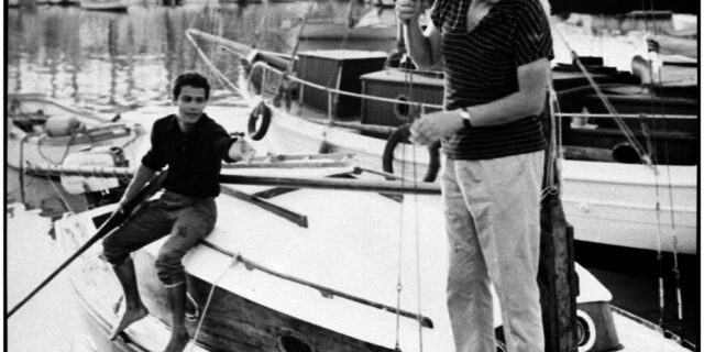 Το βασιλικό διάγγελμα που αγνόησαν Χατζιδάκις και Ξαρχάκος μαζί με τον Μίκη