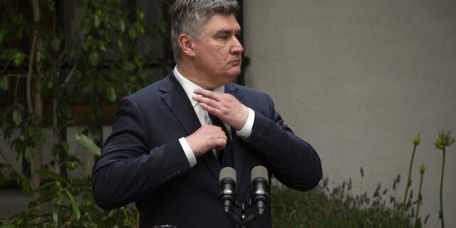 Οργή στο Κίεβο με τις δηλώσεις του Κροάτη προέδρου ότι “η Κριμαία δε θα είναι ποτέ ξανά μέρος της Ουκρανίας”