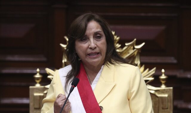 Πολιτική κρίση στο Περού: Η Μπολουάρτε ζήτησε συγγνώμη για τους νεκρούς, αλλά αρνείται να παραιτηθεί
