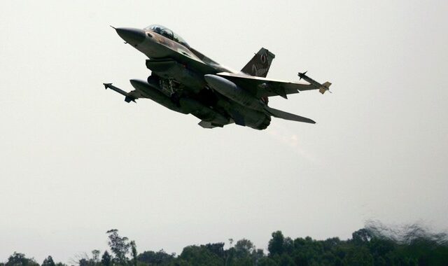 Politico: Ο Μενέντεζ δεσμεύεται να εμποδίσει την πώληση F-16 στην Τουρκία