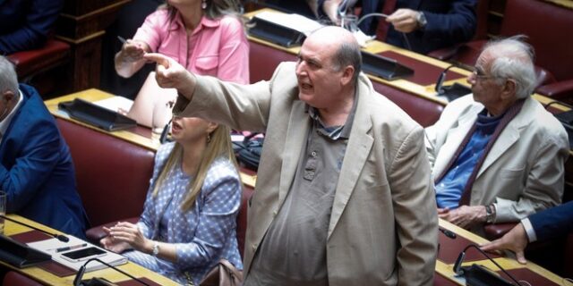 Νίκος Φίλης: “Αδιανόητη η κατάσταση με το γυμνάσιο Γαύδου – Τα λόγια του αέρα και η πραγματική έννοια της φιλοπατρίας”