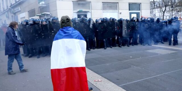 Γαλλία: Πάνω από ένα εκατομμύριο διαδηλωτές αποδοκίμασαν τη μεταρρύθμιση του συνταξιοδοτικού