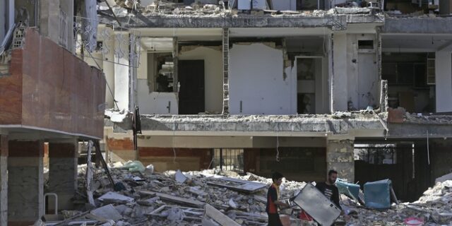 Ιράν: Ισχυρός σεισμός – Δεκάδες τραυματίες, ζημιές σε πάνω από 300 σπίτια