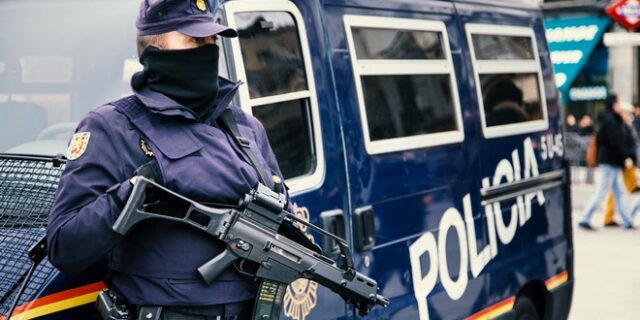 Ισπανία: Άνδρας εισέβαλε σε εκκλησία με σπαθί σαμουράι – Ένας νεκρός