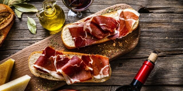 Jamón ibérico: Η κλιματική κρίση απειλεί ένα από τα πιο ακριβά επεξεργασμένα κρέατα στον κόσμο