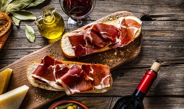 Jamón ibérico: Η κλιματική κρίση απειλεί ένα από τα πιο ακριβά επεξεργασμένα κρέατα στον κόσμο