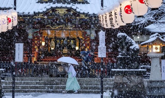Ιαπωνία: Σοβαρά προβλήματα από τη σφοδρή χιονόπτωση – Ένας νεκρός