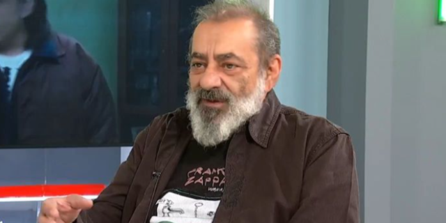 Καφετζόπουλος: Ο λόγος που έπαιξε τον “Ακάλυπτο” και ο ηλικιακός ρατσισμός από τα ιδιωτικά κανάλια