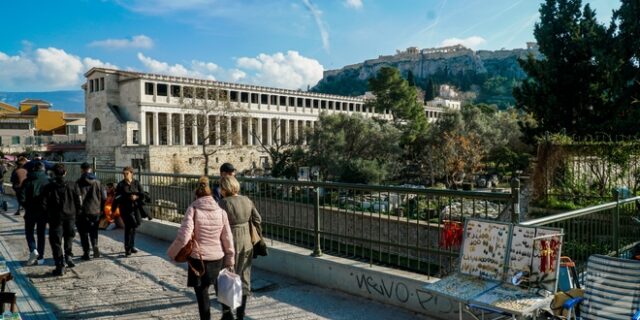 Καιρός: Αρκετή ηλιοφάνεια και υψηλές θερμοκρασίες την Κυριακή