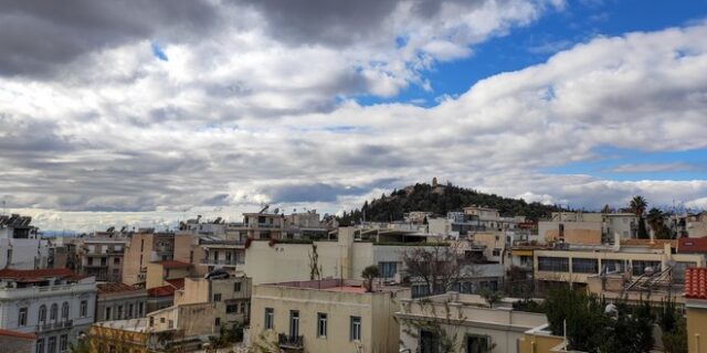 Καιρός Αθήνα: Νεφώσεις πρόσκαιρα αυξημένες