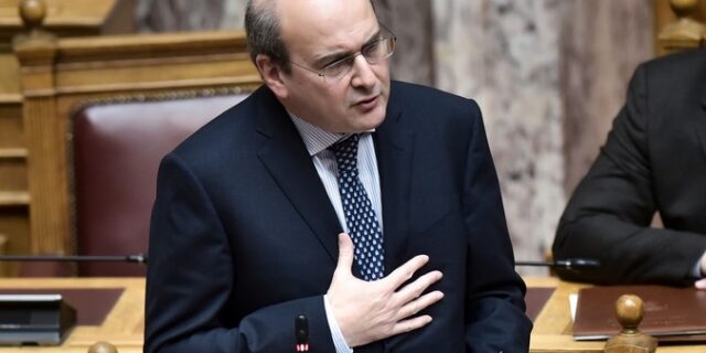 Ο Χατζηδάκης κάλυψε Μητσοτάκη: “Ο Πρωθυπουργός δεν ήξερε…”