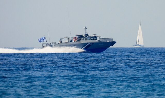 Κως: Καταδίωξη ταχύπλοου που μετέφερε 16 μετανάστες