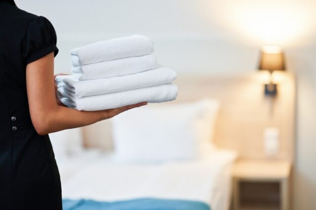 Η θέση καμαριέρας – καθαρίστριας σε ξενοδοχείο πρώτη σε αναζητήσεις στο Google
