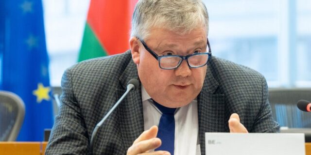 QatarGate: Και ο Ταραμπέλα παραδέχεται “μη δηλωμένο” πληρωμένο ταξίδι στο Κατάρ
