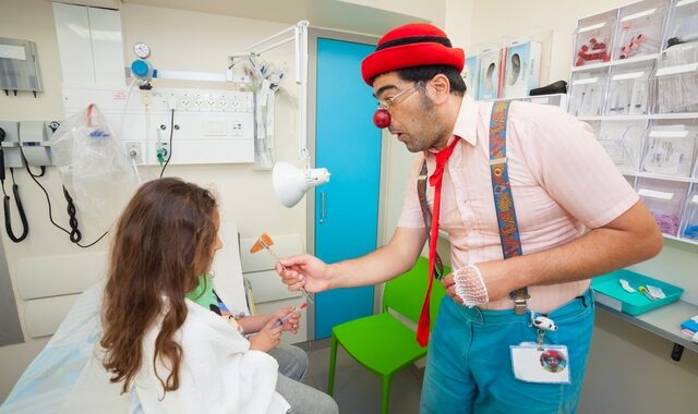 Οι ιατρικοί κλόουν δεν προσφέρουν μόνο χαρά – Τι έδειξε νέα έρευνα