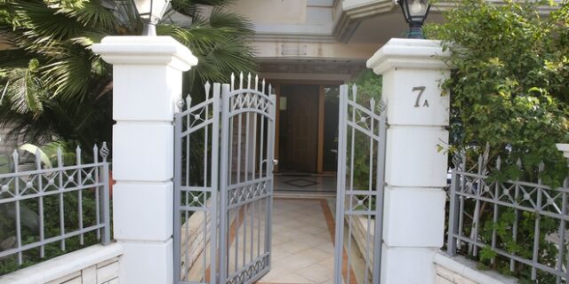 Μοσχάτο: Τι δείχνει το βίντεο με τις τελευταίες στιγμές του 50χρονου – Στον ανακριτή την Πέμπτη η 47χρονη