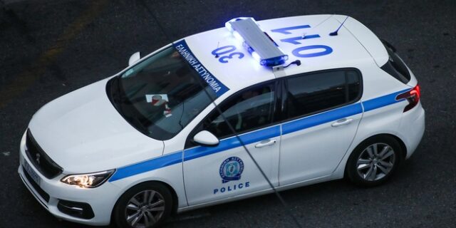 Γυναικοκτονία στη Νίκαια: Σκότωσε τη σύζυγό του και τηλεφώνησε στην Άμεση Δράση