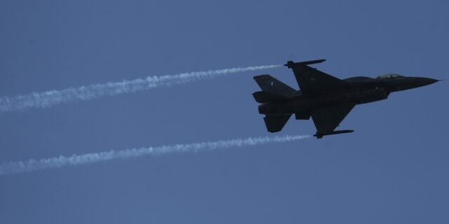 Πτώση F-4: Εντοπίστηκε νεκρός ο ένας πιλότος