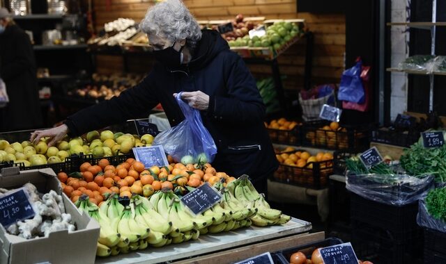 Πληθωρισμός: Καλπάζει στα τρόφιμα η ακρίβεια