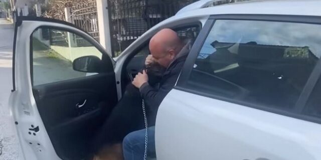 Θεσσαλονίκη: Σκύλος ξανασμίγει με τον ιδιοκτήτη του 5 χρόνια μετά – Δείτε το βίντεο