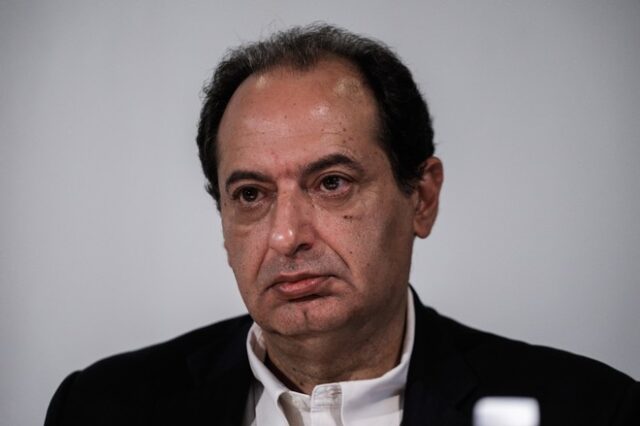 Σπίρτζης: “Ο κ. Θεοδωρικάκος συνεχίζει να κάνει τον ανίδεο για τη Greek mafia”