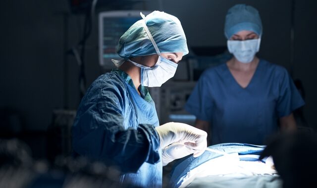 Σπουδαία ανακάλυψη: Χειρουργικό μαχαίρι ανιχνεύει τον καρκίνο της μήτρας