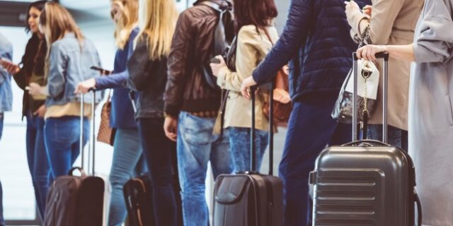 Νωρίς τον Μάρτιο οι πρώτες πτήσεις με τουρίστες στην Ελλάδα