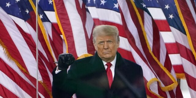 Τραμπ: Σε επιφυλακή η αστυνομία της Νέας Υόρκης για το ενδεχόμενο σύλληψης – Ανησυχία για ταραχές