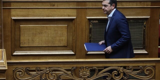Δρομολογεί εξελίξεις ο Τσίπρας: Παρέμβαση την Τετάρτη στη Βουλή για τις υποκλοπές 