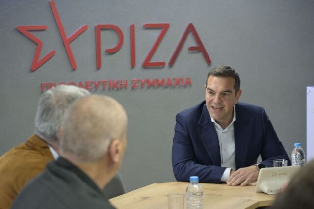 “Σφυροκόπημα” και θετικές προτάσεις η τακτική του ΣΥΡΙΖΑ έως τις εκλογές