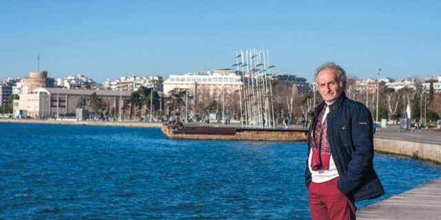 ΚΚΕ: “Θλίψη για τον θάνατο του σκηνοθέτη Απόστολου Τσιτσούλη”