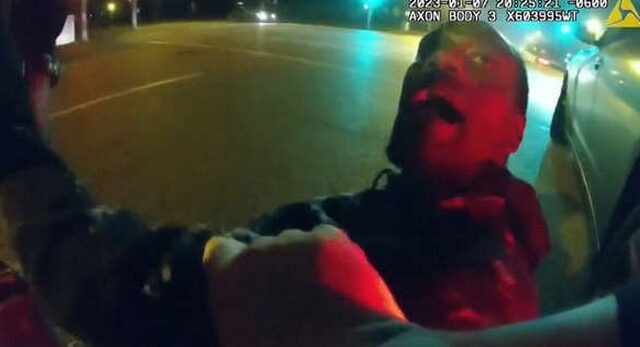 Δολοφονία Τάιρ Νίκολς: Στη δημοσιότητα το βίντεο του θανάσιμου ξυλοδαρμού του από αστυνομικούς – Σκληρές εικόνες