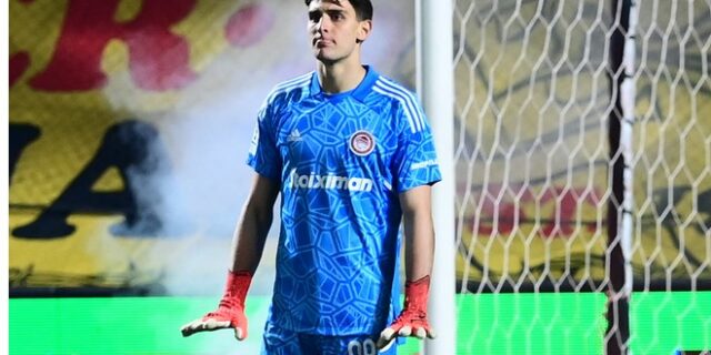 Άρης – Ολυμπιακός 0-1: Με ήρωα Τζολάκη και εκτελεστή Αραμπί στους “4” οι ερυθρόλευκοι και αντιμετωπίζουν την ΑΕΚ