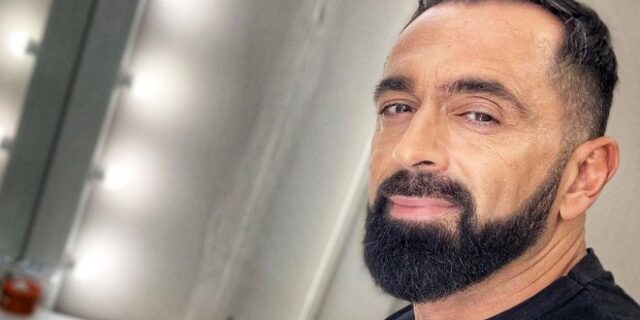 Μπο: Γιόρτασε τον χωρισμό από την Καρολίνα στον Νίκο Βέρτη – Τα “κερατάκια” του τραγουδιστή